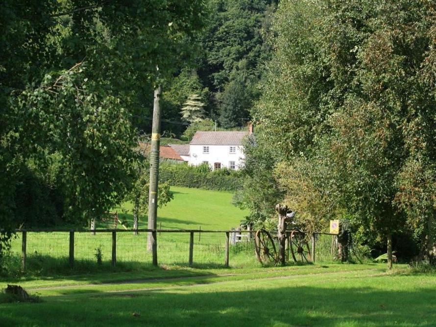 The Piggery Villa Woolaston Exterior photo